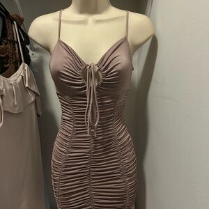 7 day wknd Elegant Mauve Ruched Dress
